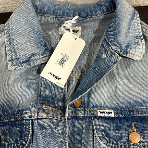 Wrangler Girlfriend Jean jacket - Picture 2 of 3